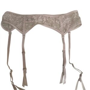 White garter belt Rene Rofe
